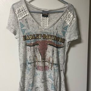 Harley-Davidson Light Gray Graphic Tee with Lace Accents